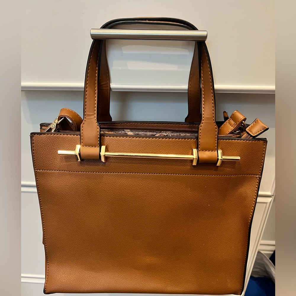 Elegant Brown Leather Tote Bag